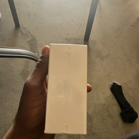 Apple White Earbuds with Charging Case